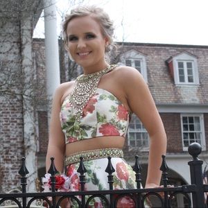 Meet your Posher, Morgan